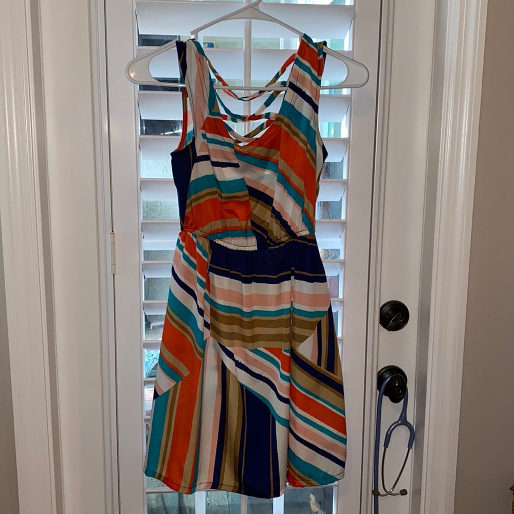 Gorgeous multicolor print dress with strappy back